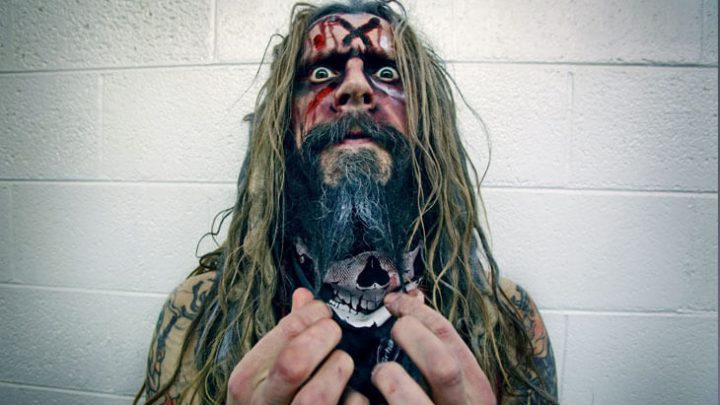ROB ZOMBIE: pega fã pelo cabelo depois de ser puxado em show (Vídeo)