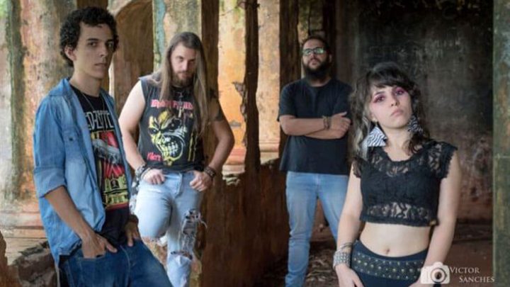 Review: Blixten – Stay Heavy (2018)