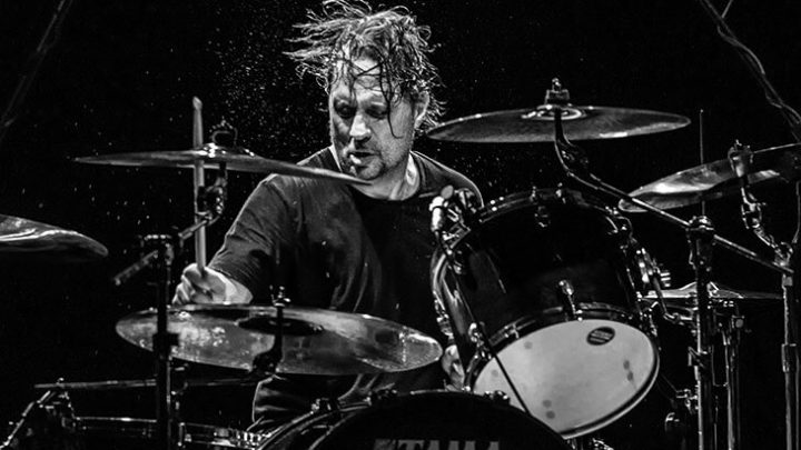 Dave Lombardo: “Tom Araya queria se aposentar desde que eu estava na banda”