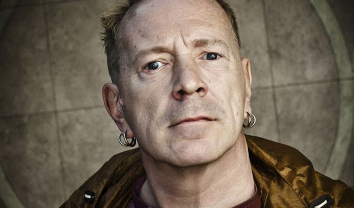 SEX PISTOLS: John Lydon anuncia turnê stand-up no Reino Unido em 2020