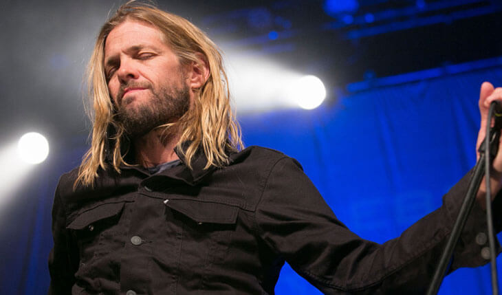 TAYLOR HAWKINS AND THE COATTAIL RIDERS