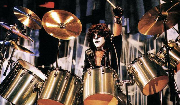 Eric Carr: Baterista ganhará moeda de colecionador em sua homenagem