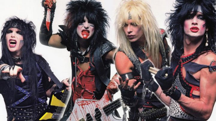 Mötley Crüe: Versão em português de ‘The Dirt’, enfim chega às mãos dos fãs brasileiros