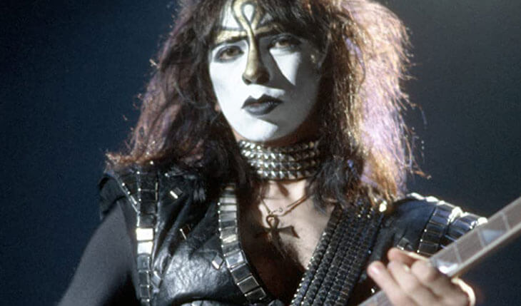 KISS: Vinnie Vincent vendendo ‘Pacote de Mercadorias Autografadas’ por $9.500