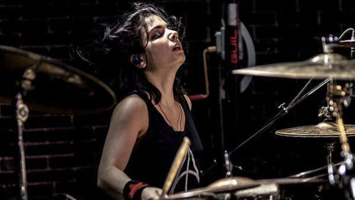 Nervosa: Confira o playthrough de Eleni Nota, tocando “Kill The Silence”