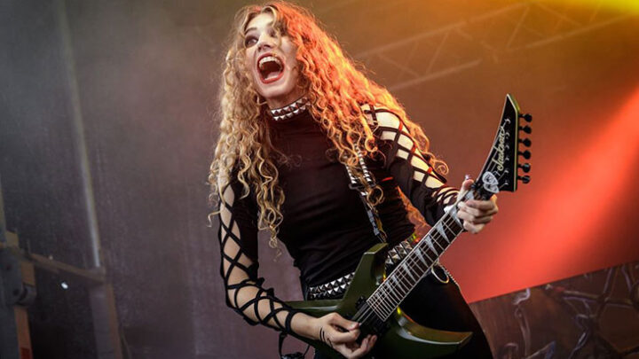 CRYPTA: Entrevista exclusiva com a guitarrista holandesa SONIA ANUBIS