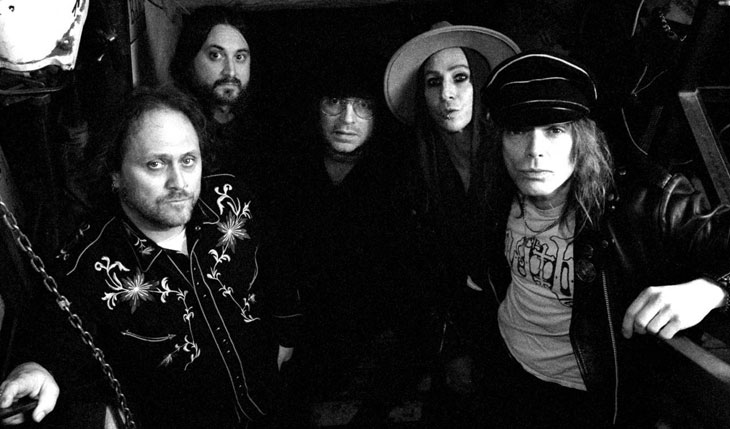 THE HELLACOPTERS: Trabalhando no primeiro álbum em mais de uma década