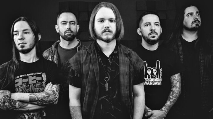 It’s All Red: Confira a estreia do novo vídeo de quarentena com “Boneless”