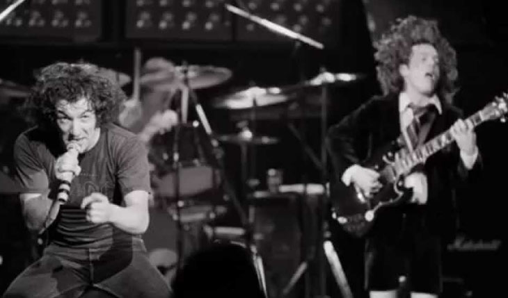 AC / DC: Assista ‘You Shook Me All Night Long’ ao vivo no Japão em 1981