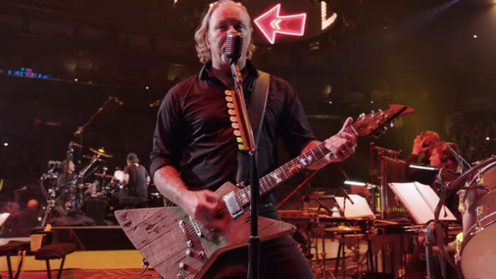 METALLICA: Assista “Moth Into Flame” com a San Francisco Symphony