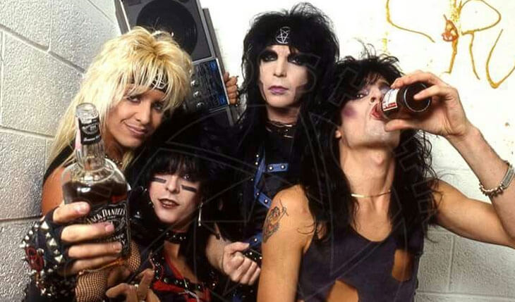 MÖTLEY CRÜE: Remasterização digital de ‘Shout At The Devil’ em comemoração do 40º aniversário da banda