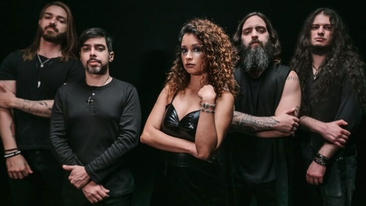 Innocence Lost: Lançamento de novo single em Março