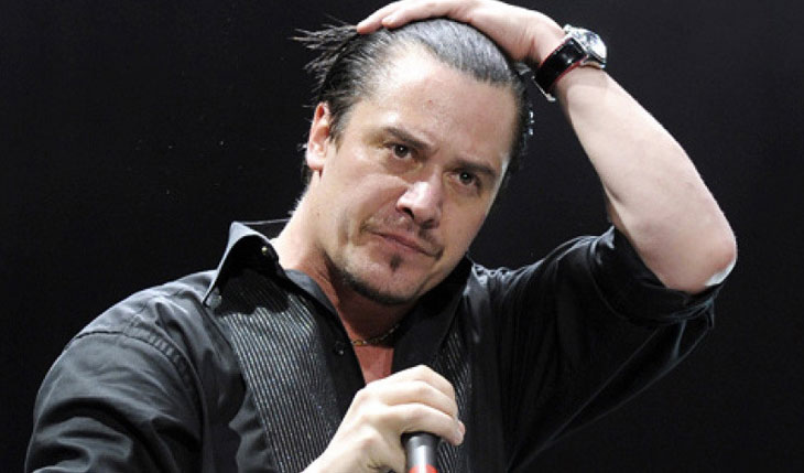 Faith no More: Mike Patton cantando tema do novo jogo das Tartarugas Ninjas