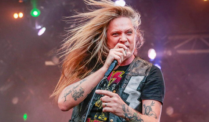 Sebastian Bach: Vocalista está “pronto para o rock” após receber a vacina contra o COVID-19