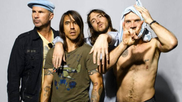 RED HOT CHILI PEPPERS: Turnê mundial em 2022