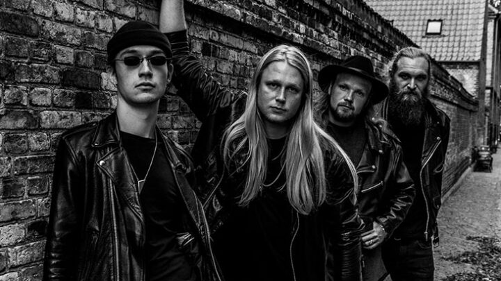 JUNKYARD DRIVE: Lança novo single “The Wonderland Of Temptations”