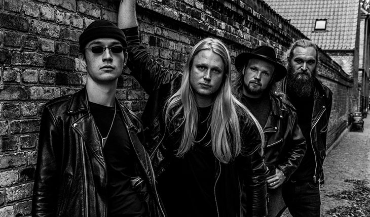 JUNKYARD DRIVE: Lança novo single “The Wonderland Of Temptations”