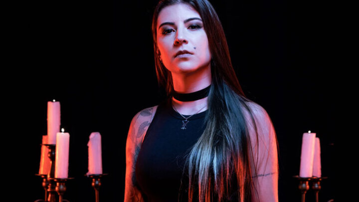 Crypta: Jéssica Di Falchi é oficializada como nova integrante da banda