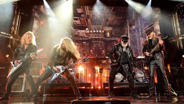 JUDAS PRIEST: Banda se apresenta com KK Downing na cerimônia do Rock And Roll Hall Of Fame