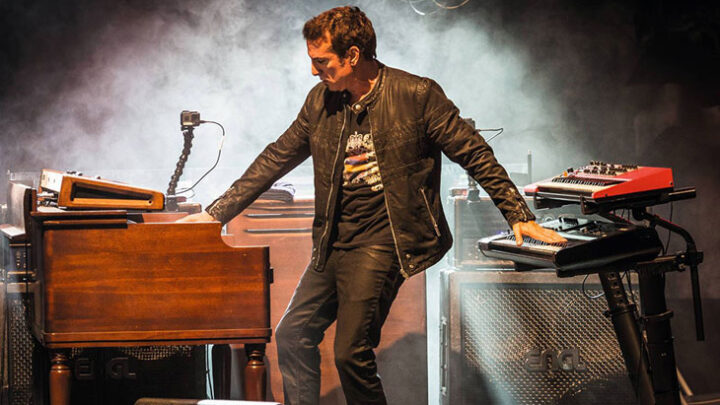 Dosoro confirma participação especial do tecladista Derek Sherinian em single