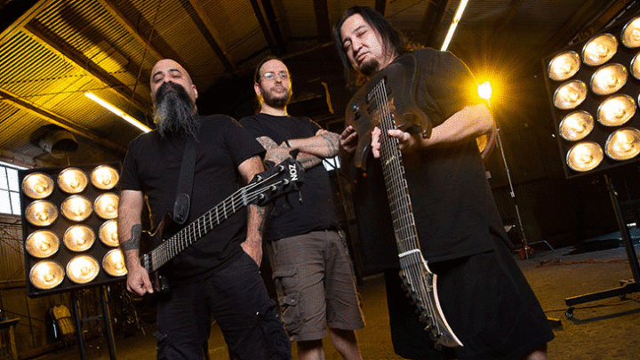 FEAR FACTORY: já disponível no Brasi “Re-Industrialized”