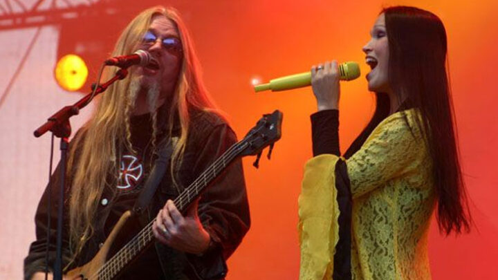 Tarja realiza show sold-out em Porto Alegre e anuncia data em 2024 ao lado de Marko Hietala no Brasil