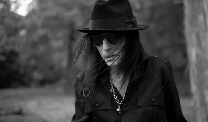 MICK MARS anuncia álbum solo “The Other Side Of Mars” e compartilha single “Loyal To The Lie”