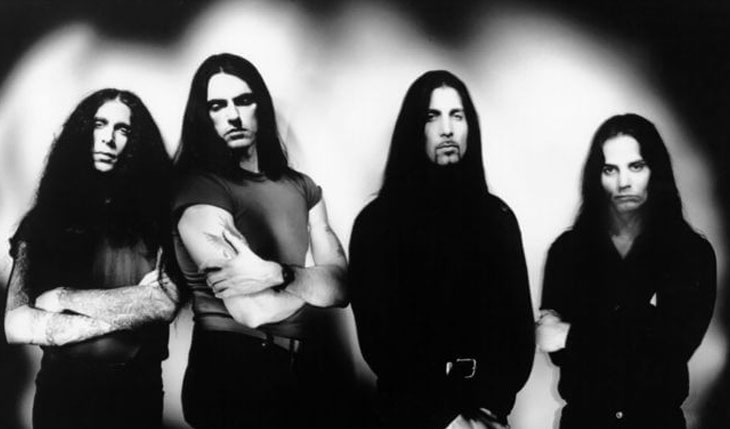 TYPE O NEGATIVE ANUNCIA ‘BLOODY KISSES’ 30º ANIVERSÁRIO GRAPHIC NOVEL