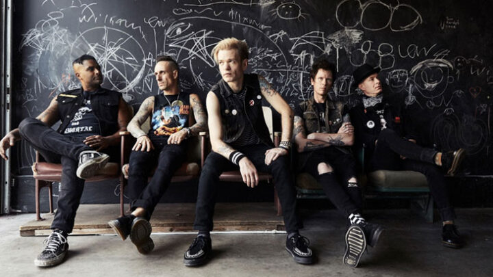 Sum 41 aposta no heavy metal em “Rise Up”, novo single do último álbum da carreira