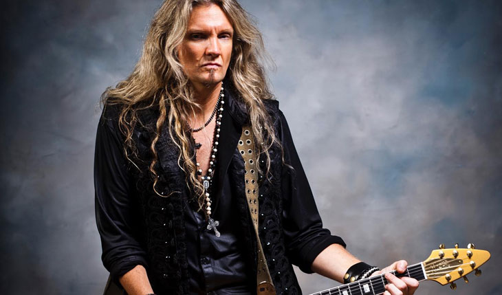 ACCEPT anuncia que Joel Hoekstra substituirá Phil Shouse em todos os festivais europeus em 2024 e na turnê sul-americana