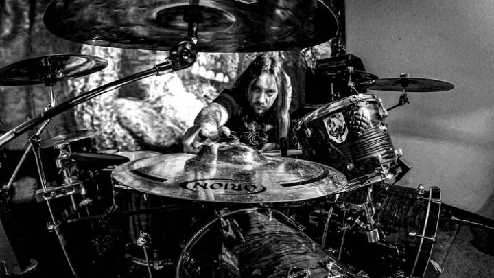 CAIO D’ANGELO, do Claustrofobia, se apresenta nesta quinta-feira, 21, em São Paulo