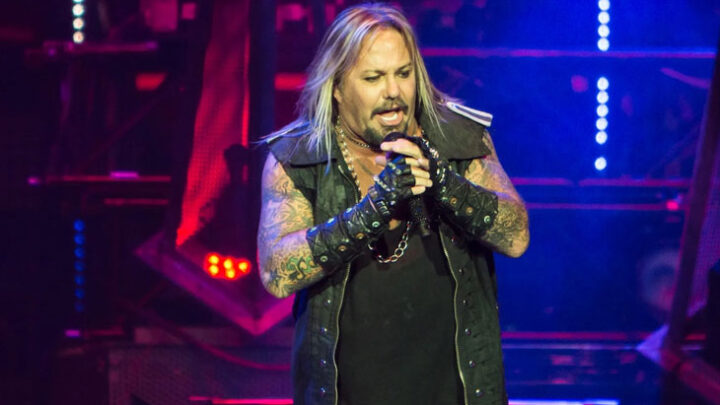 MÖTLEY CRÜE: Vince Neil revela que sofreu um derrame há um ano