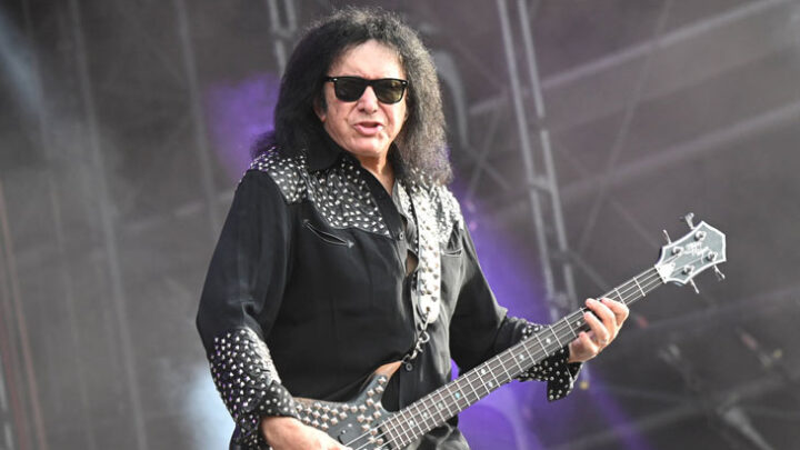 GENE SIMMONS hospitalizado após acidente de carro em Malibu