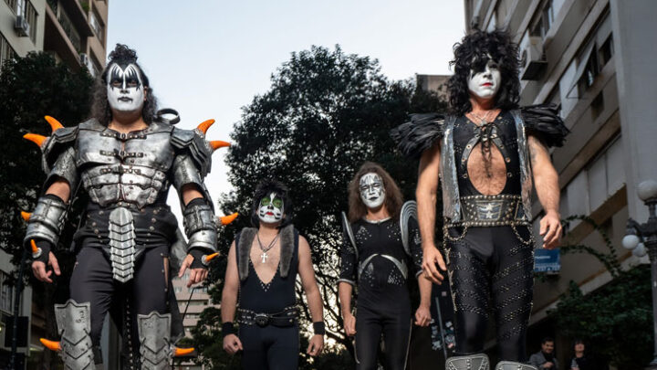 PARASITE KISS COVER faz show em Caxias do Sul/RS no próximo sábado