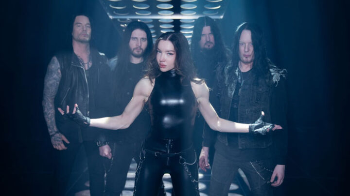 LAUREN HART é a nova vocalista do ARCH ENEMY