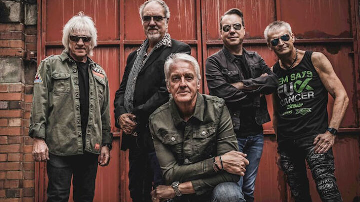 FM celebra os 40 anos de “Indiscreet” com show em SP nesta quinta