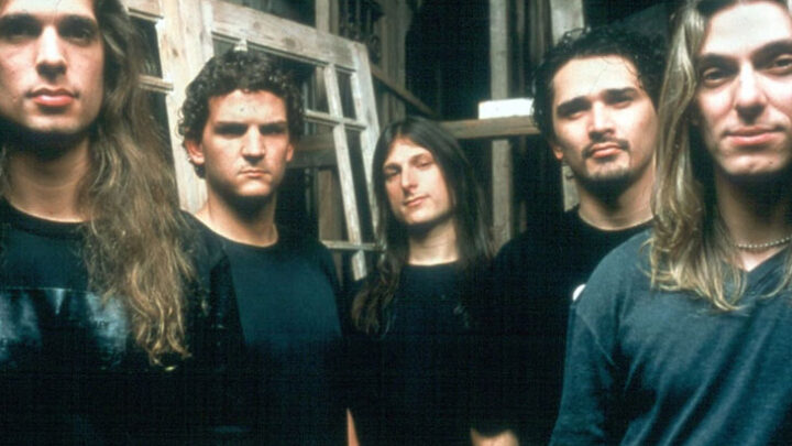 ANGRA REUNION: side Show no Espaço Unimed com vários setores já esgotados