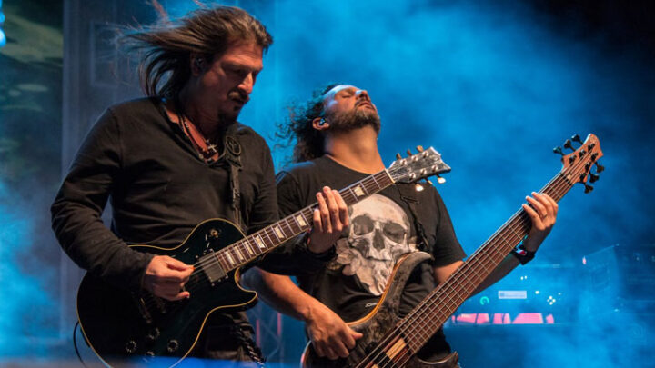 ANGRA anuncia o fim do hiato no dia em que comemora os 30 anos de Holy Land