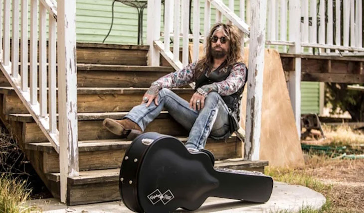 JOHN CORABI lança o single ‘That Memory’, do seu próximo álbum solo ‘New Day’.