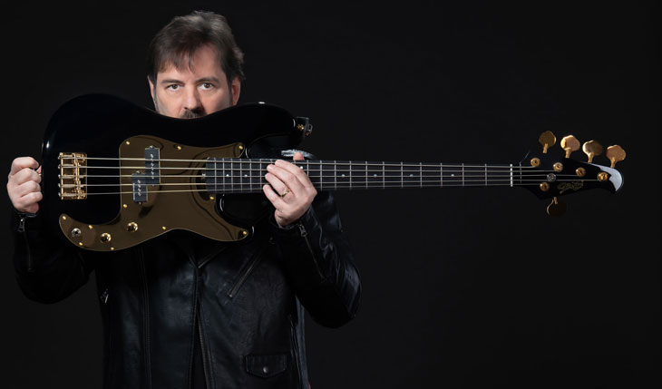 ANDRIA BUSIC lança primeiro álbum solo “Life As It Is” pela Dynamo Records