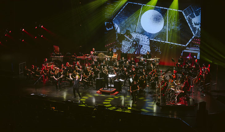 VOÏVOD: “Symphonique”, álbum ao vivo dos canadenses em parceria com a Orquestra Sinfônica de Quebec, já disponível no Brasil