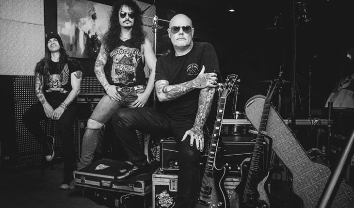 ROSA TATTOOADA divulga capa do novo álbum “Hard-Fi”