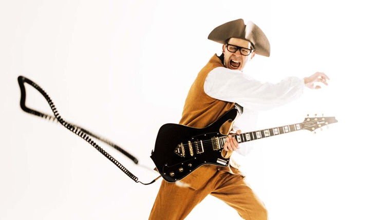 Paul Gilbert promete hard rock e virtuosismo em dois shows no Brasil